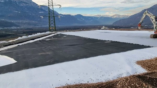 Održiva sanacija deponije sa AGRU sistemima za oblaganje